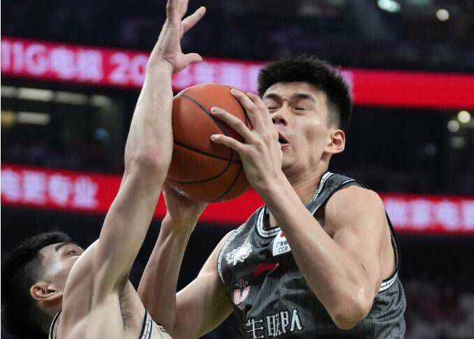 双腿打开绑在刑床惩罚小说